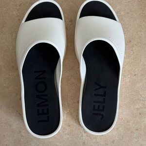 LEMON JELLY Women's White Platform Slide Sandals SIZE 40